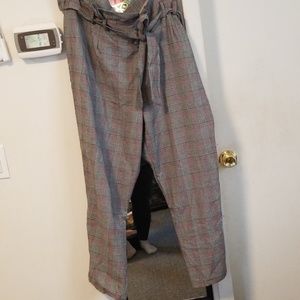 Charlotte Russe Pants - Paper bag pants NWT Charlotte Russe Pants - Paper bag pants NWT